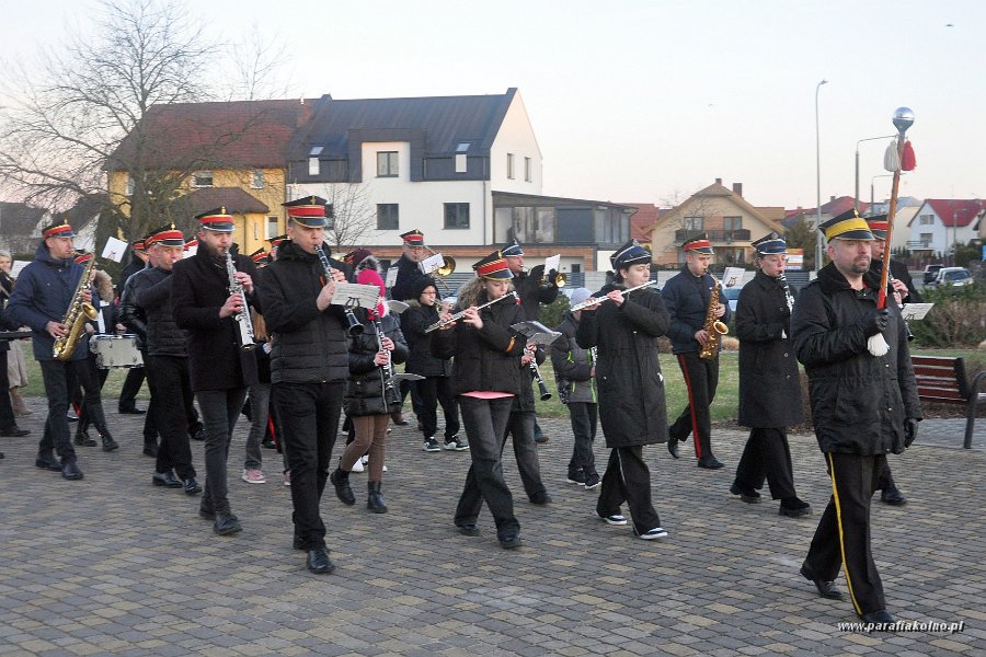 25 Procesja rezurekcyjna.jpg